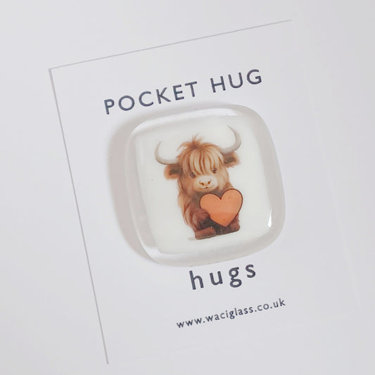 Pocket Hug Fused Glass, Highland Cow pocket hug, love you, thinking of you, miss you, you are amazing, gift for her, friendship, cow gift